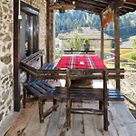 Vazrozhdenski Kashti Guest house