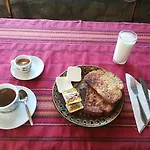 Vazrozhdenski Kashti * Manastir