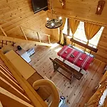 Vazrozhdenski Kashti Guest house *