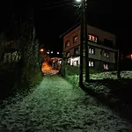 Vazrozhdenski Kashti * Manastir