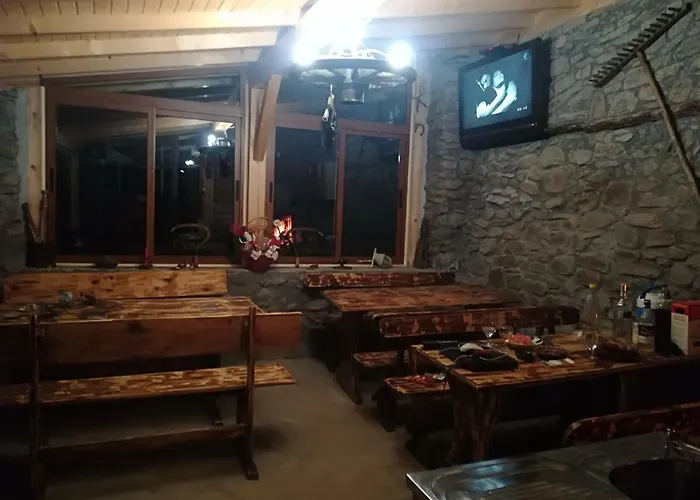 Guest house Vazrozhdenski Kashti Manastir