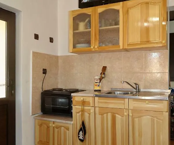 Guest house Vazrozhdenski Kashti *