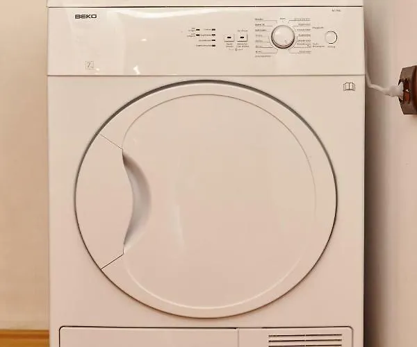 Vazrozhdenski Kashti Guest house *