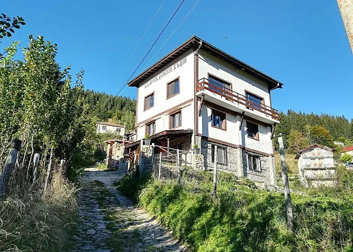 Guest house Vazrozhdenski Kashti Manastir