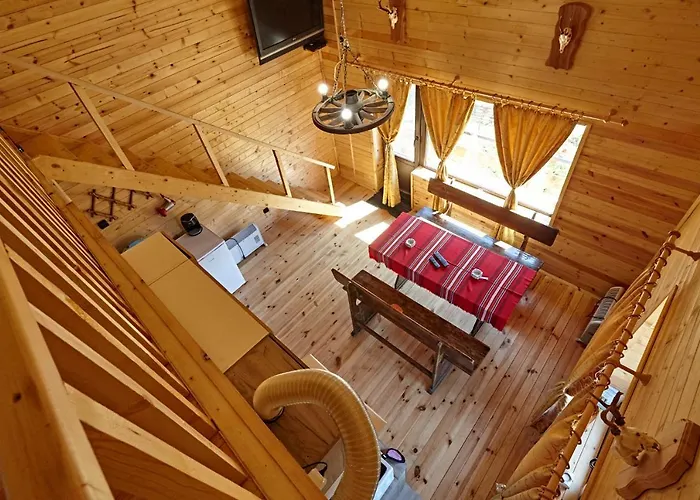 Vazrozhdenski Kashti Guest house *